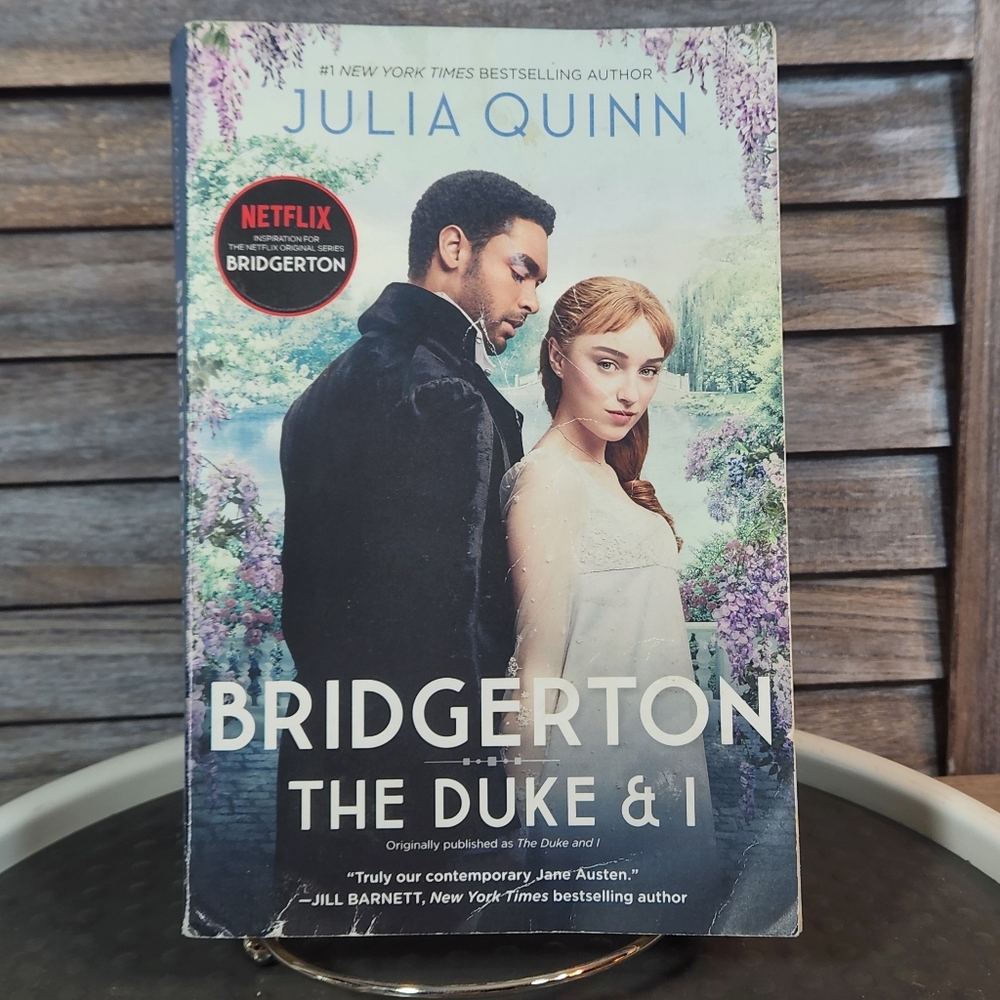 🔥 Bridgerton The Duke and I Paperback Book Julia Quinn Bestseller
